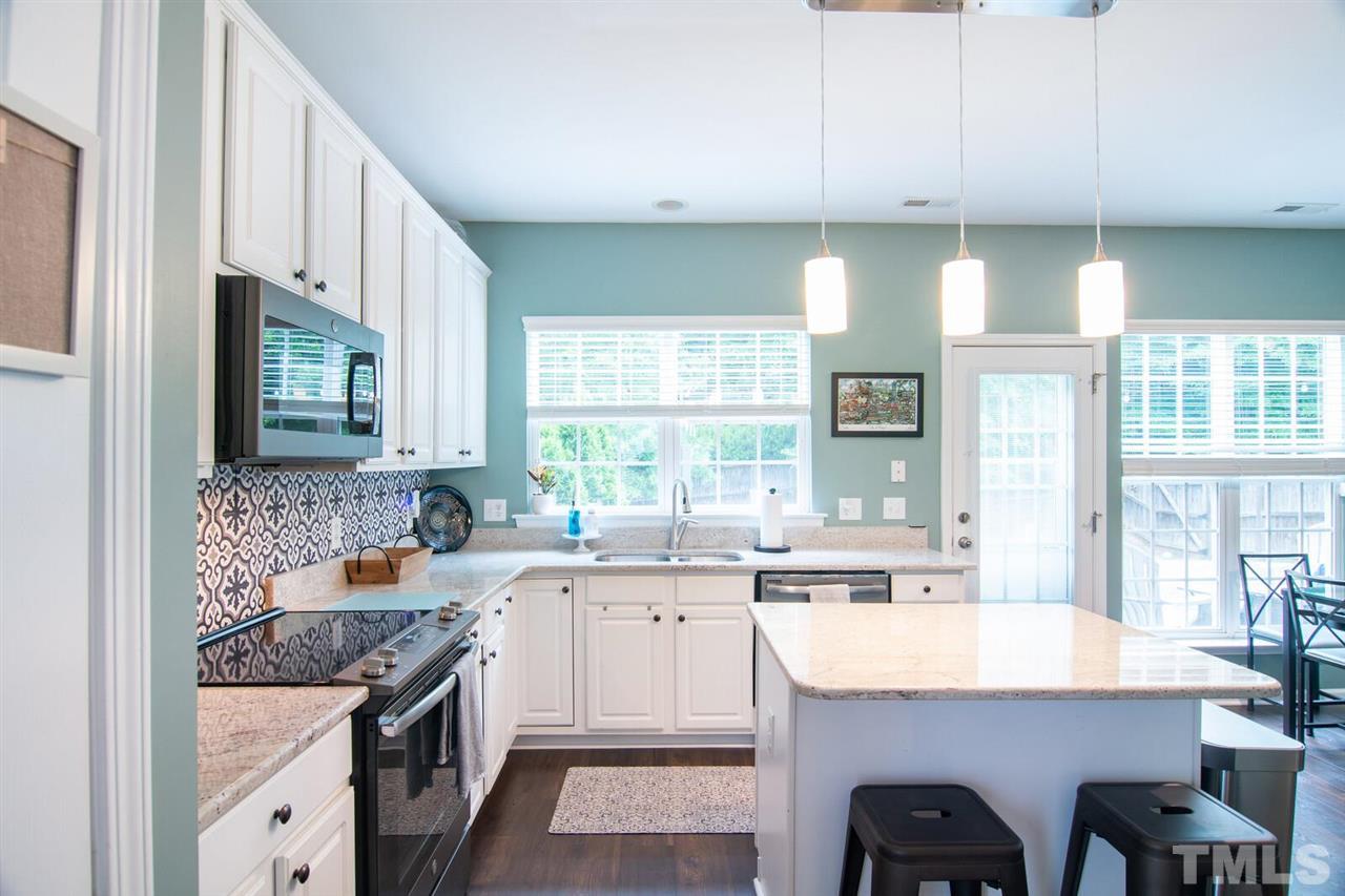 5408 Shaker Heights Lane Raleigh, NC 27613 - Photo 3 of 26