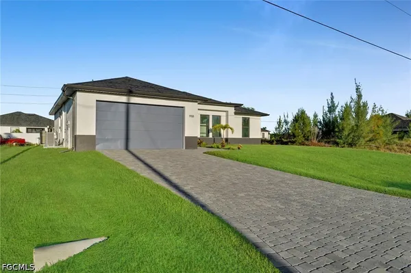 $1,995 | 1908 Northwest 24th Avenue, Cape Coral, FL 33993
