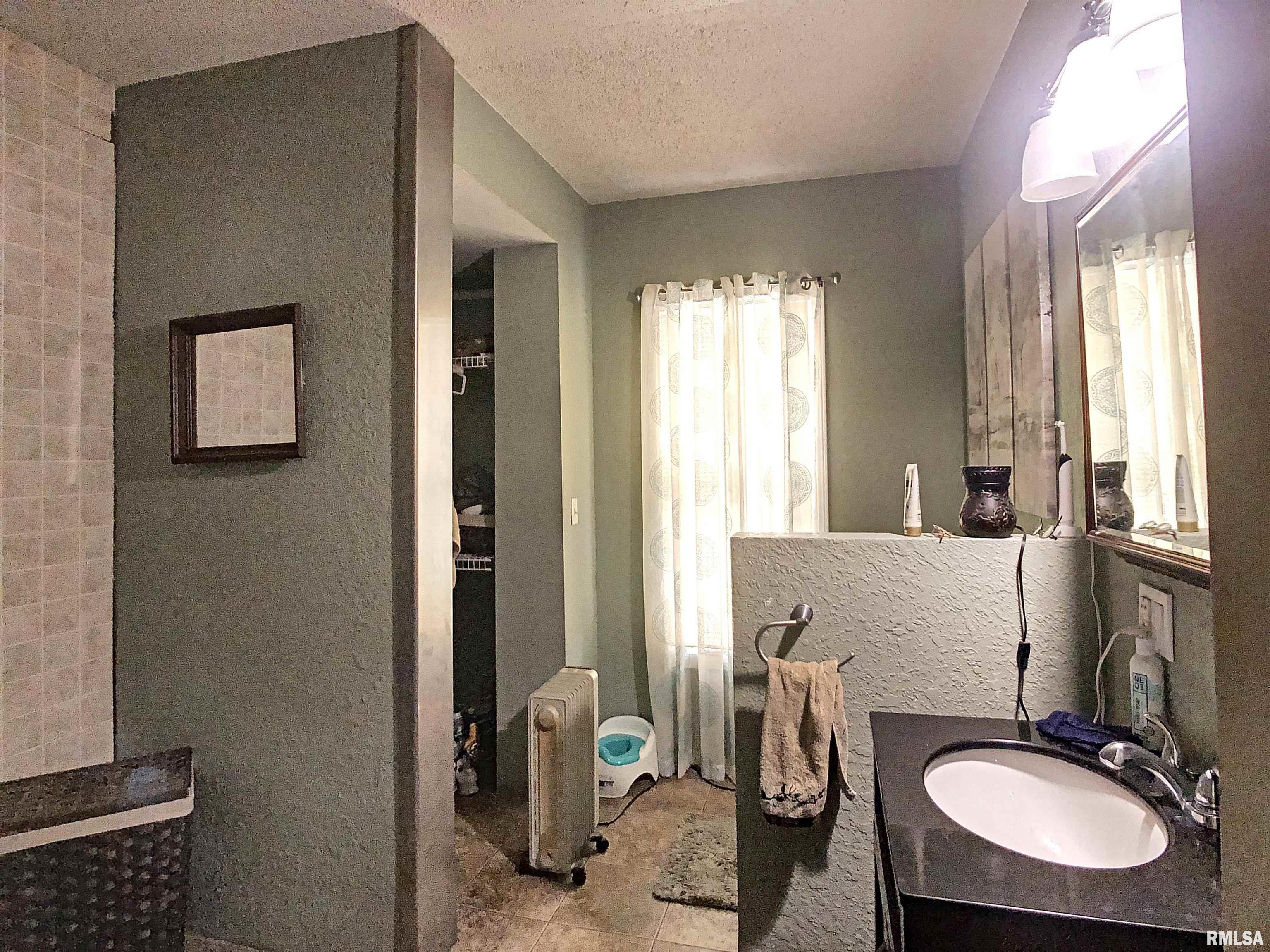 13423 175th Street West Taylor Ridge, IL 61284 - Photo 13 of 19 Gallery Image 13