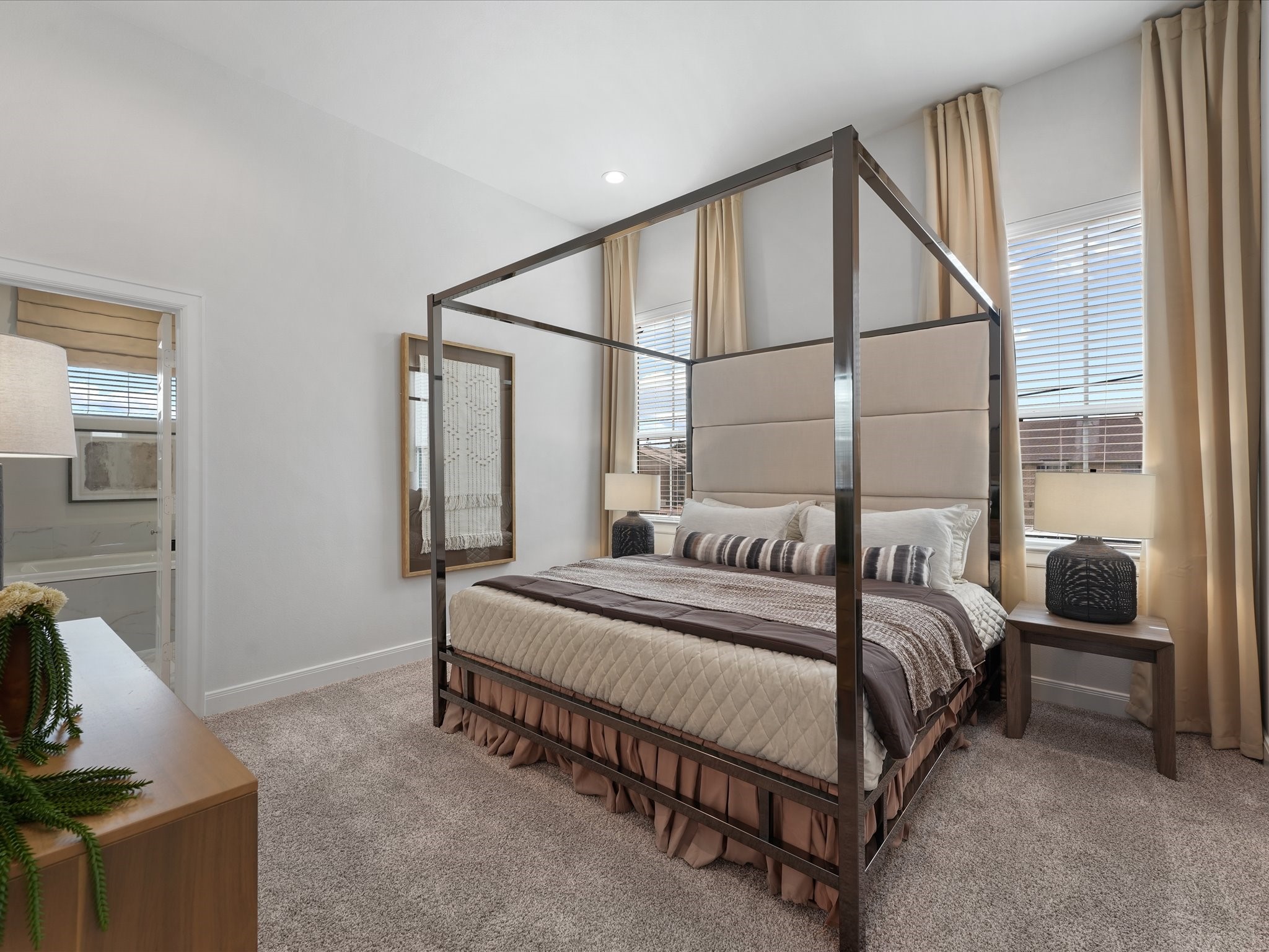 9217 Washington Heights Street Houston, TX 77063 - Photo 21 of 28 Primary Bedroom