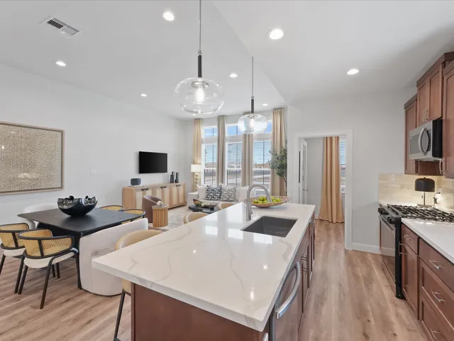 $399,990 | 9217 Washington Heights Street, Houston, TX 77063