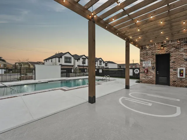 $399,990 | 9217 Washington Heights Street, Houston, TX 77063