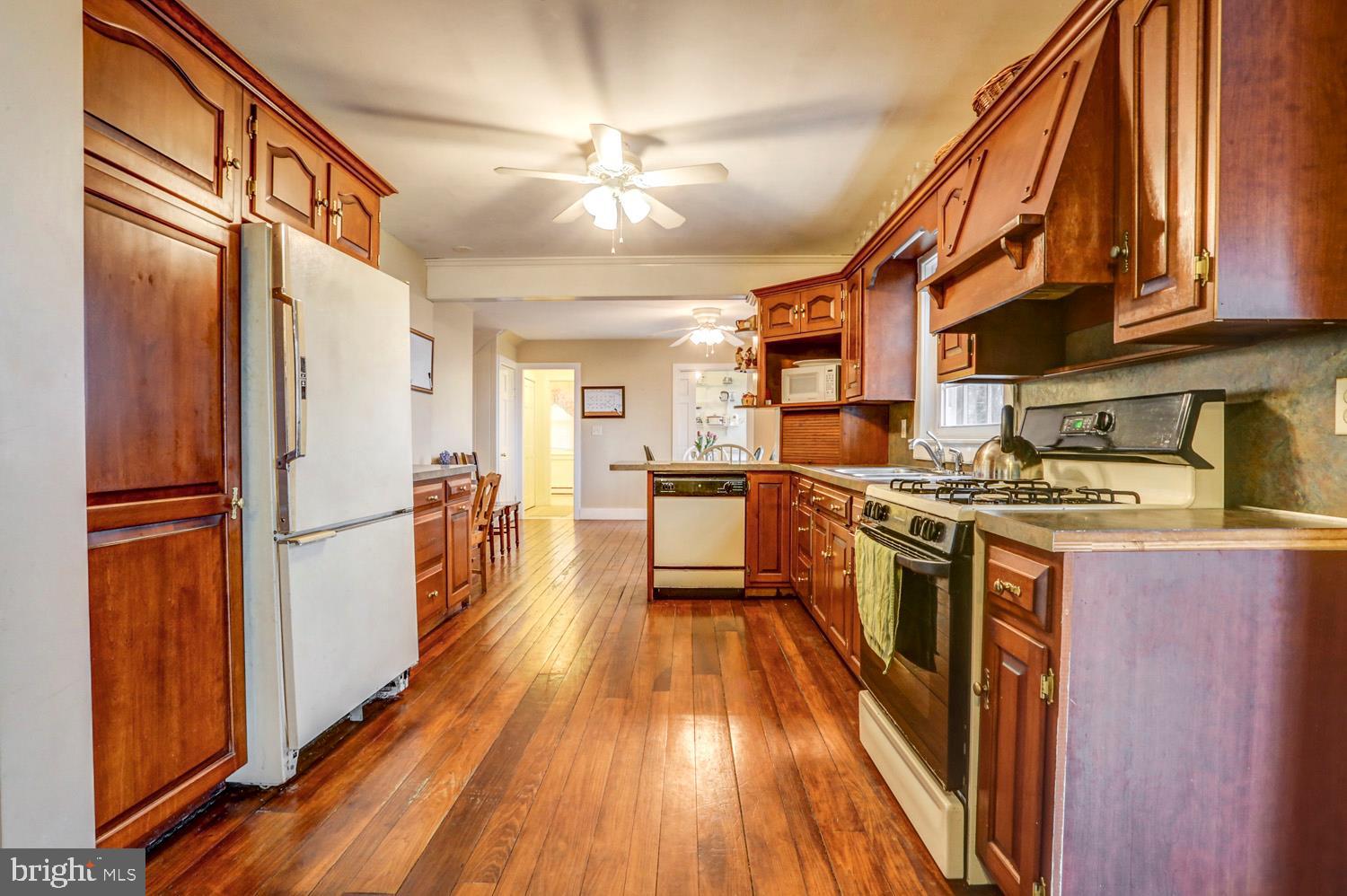 323 Dead End Road Lititz, PA 17543 - Photo 15 of 29
