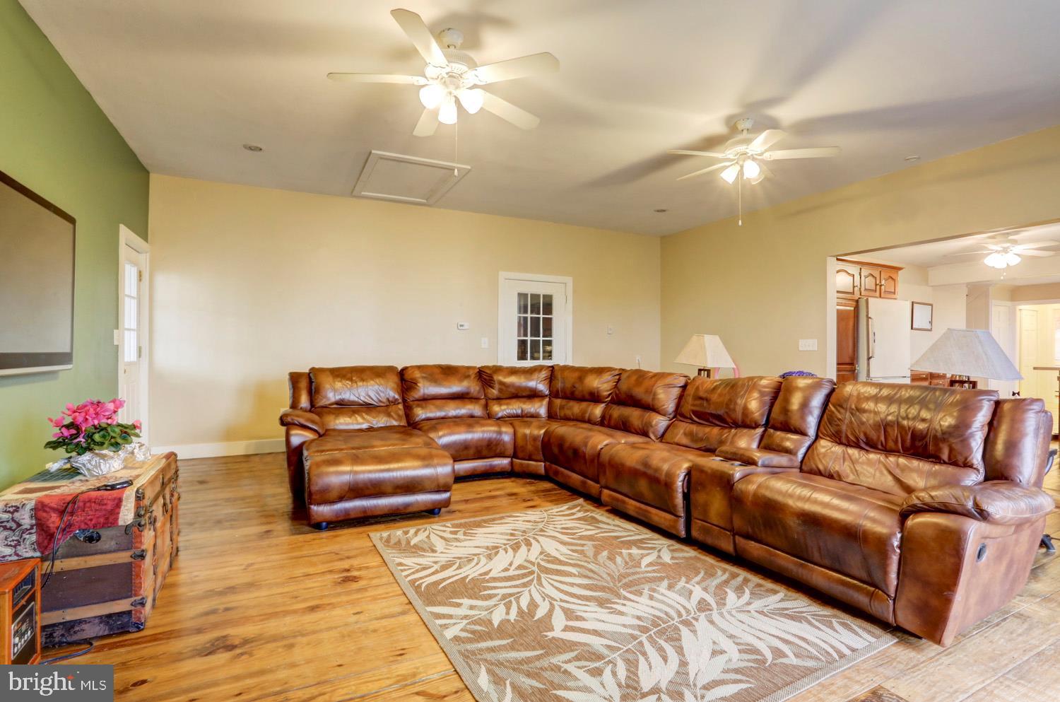 323 Dead End Road Lititz, PA 17543 - Photo 18 of 29