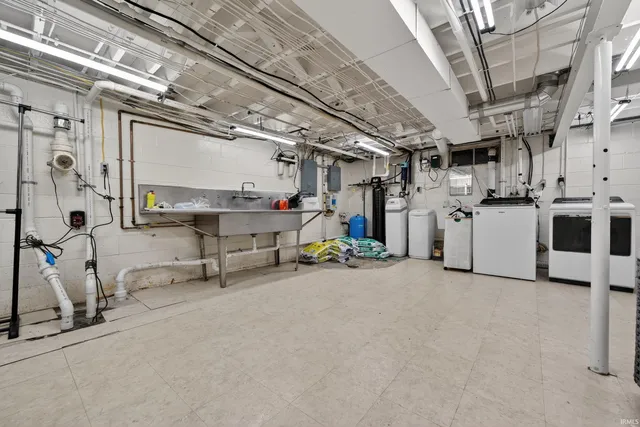 $449,900 | 1729 Farview Drive, Peru, IN 46970