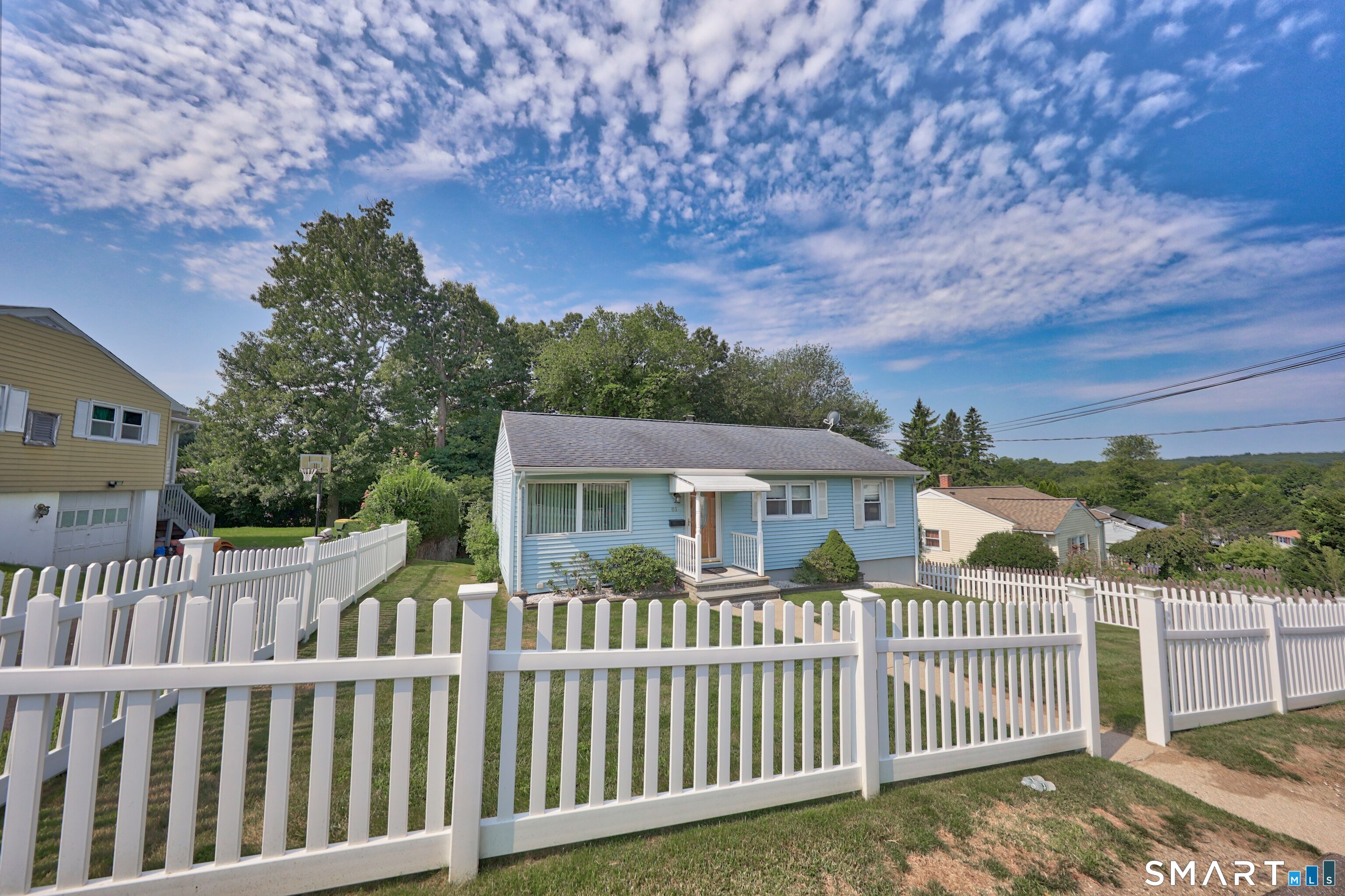 81 Alberta Street Waterbury, CT 06708 - Photo 33 of 40