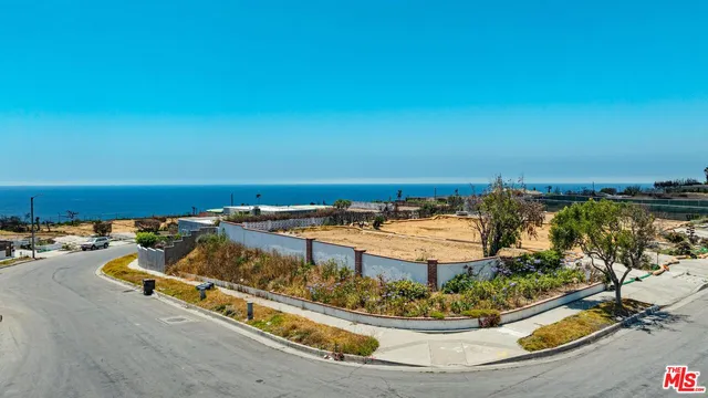 a view of a ocean view