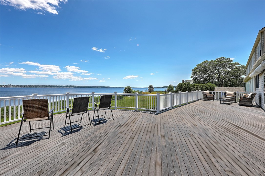 10 Stonegate Road Warren, RI 02885 - Photo 8 of 50