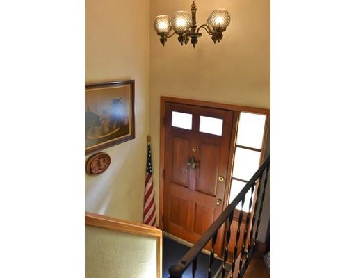 293 Thompson Road Webster, MA 01570 - Photo 6 of 22