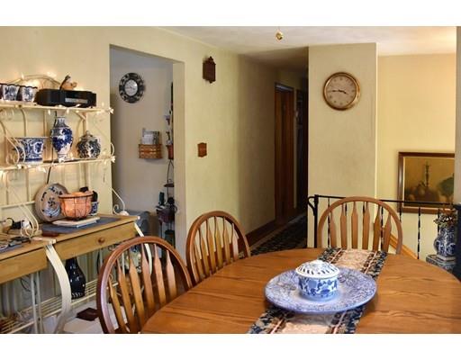 293 Thompson Road Webster, MA 01570 - Photo 8 of 22