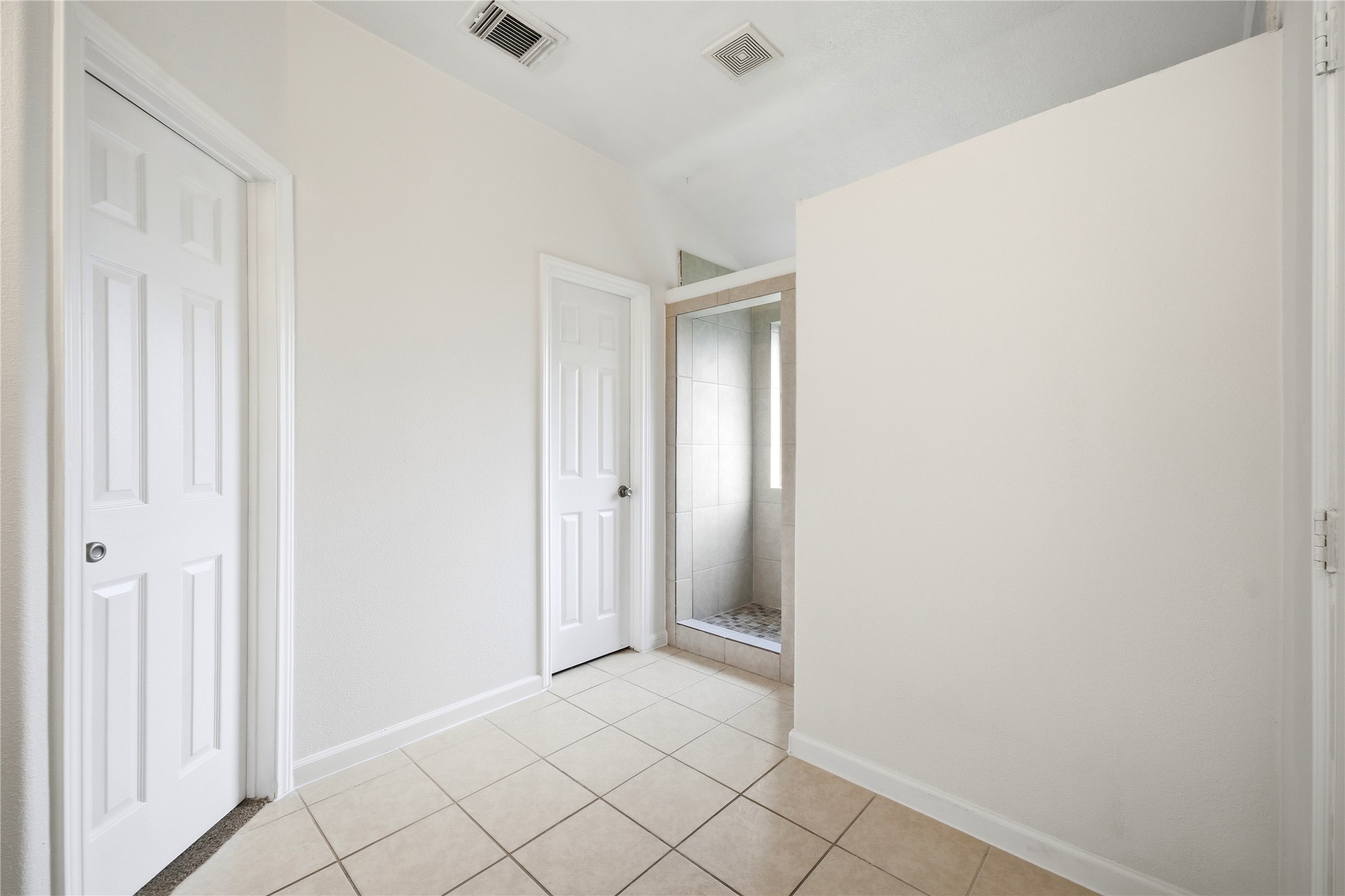 5411 Gate Canyon Court Spring, TX 77373 - Photo 22 of 33 a view of an empty room