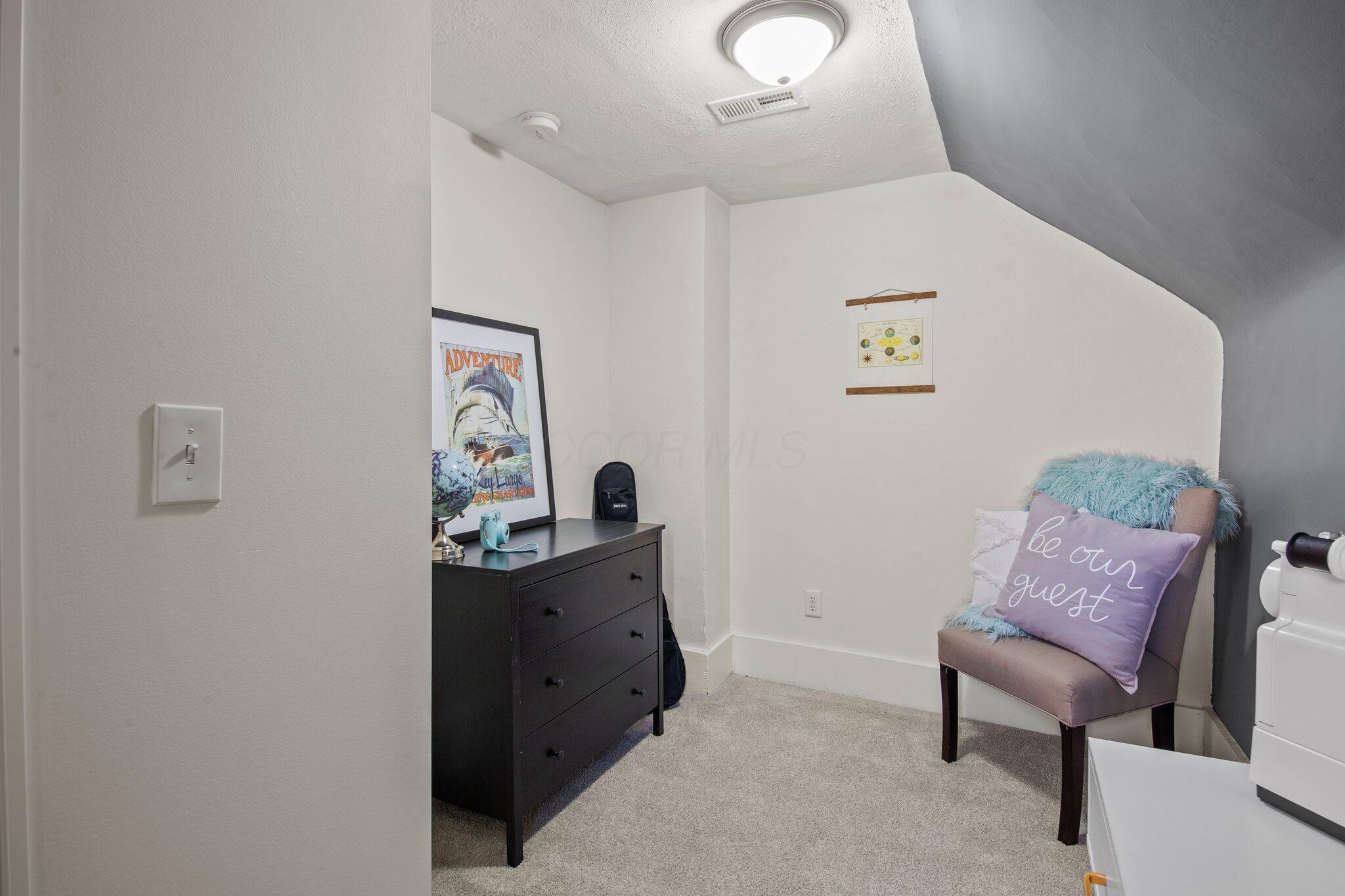 3694 Horseshoe Road Delaware, OH 43015 - Photo 18 of 26 Lovely Guest bedoom