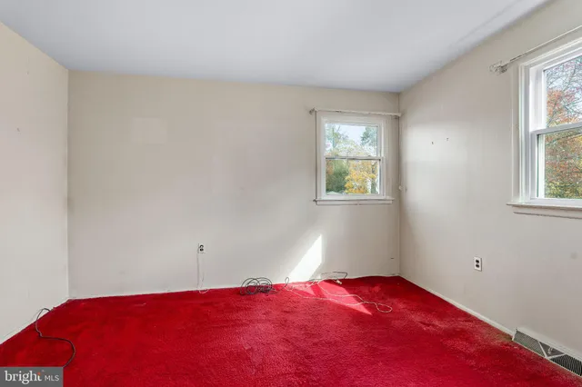 $425,000 | 9 Amherst Drive, Newark, DE 19711