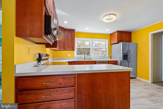 $425,000 | 9 Amherst Drive, Newark, DE 19711