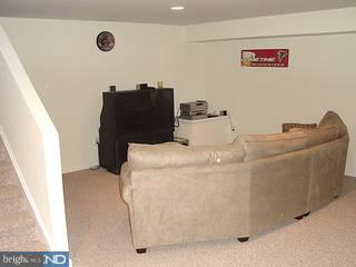 206 Coventry Road Chalfont, PA 18914 - Photo 4 of 6 Gallery Image 4