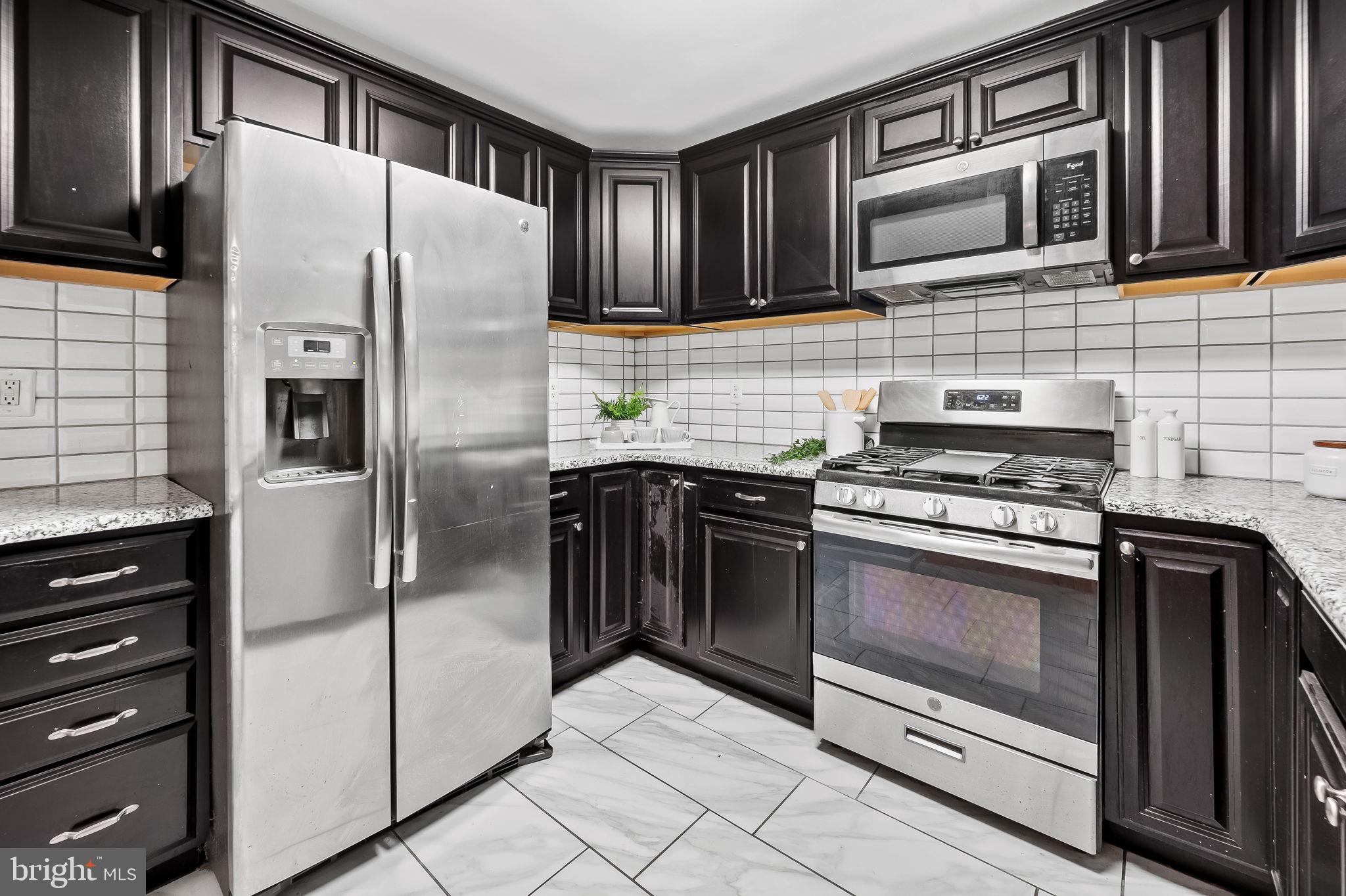 1807 Wentworth Road Parkville, MD 21234 - Photo 12 of 32