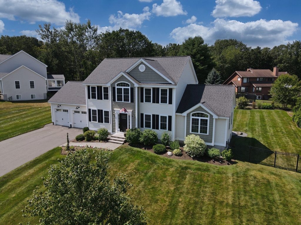12 Old Pasture Road Dracut, MA 01826 - Photo 3 of 38 Gallery Image 3