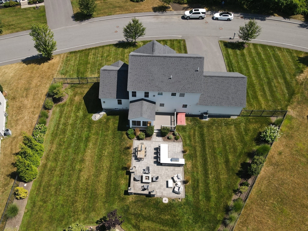 12 Old Pasture Road Dracut, MA 01826 - Photo 5 of 38 Gallery Image 5
