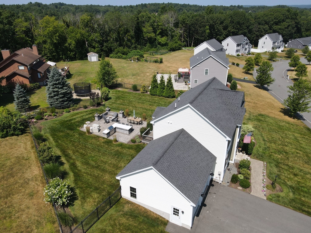 12 Old Pasture Road Dracut, MA 01826 - Photo 10 of 38 Gallery Image 10