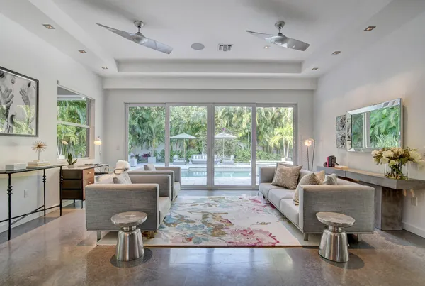 $8,900 | 717 Northeast 1st Court, Delray Beach, FL 33483