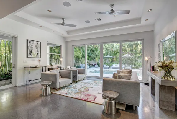 $8,900 | 717 Northeast 1st Court, Delray Beach, FL 33483
