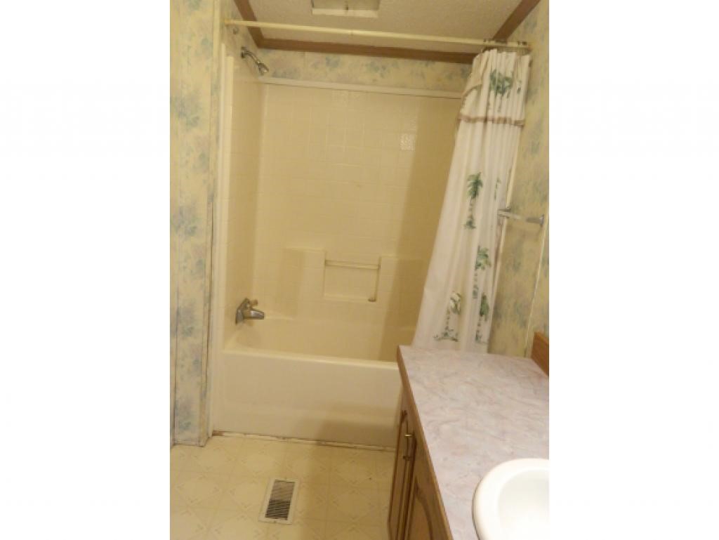 2135 5 Corners Road Thetford, VT 05045 - Photo 8 of 24 Gallery Image 8