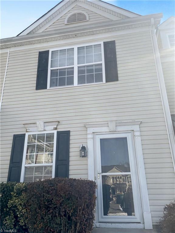 4039 Tarrant Trace Circle High Point, NC 27265 - Photo 2 of 23