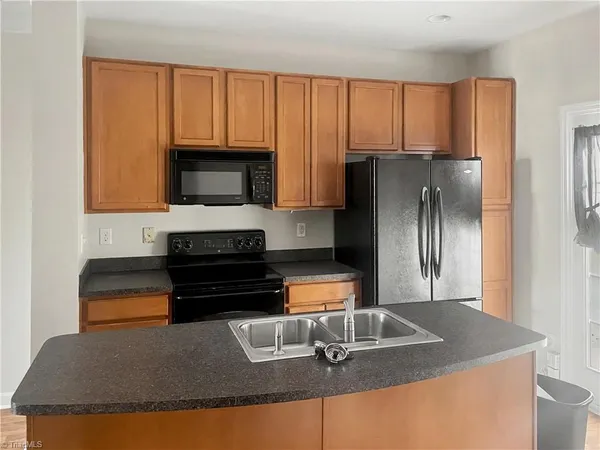 $1,600 | 4039 Tarrant Trace Circle, High Point, NC 27265