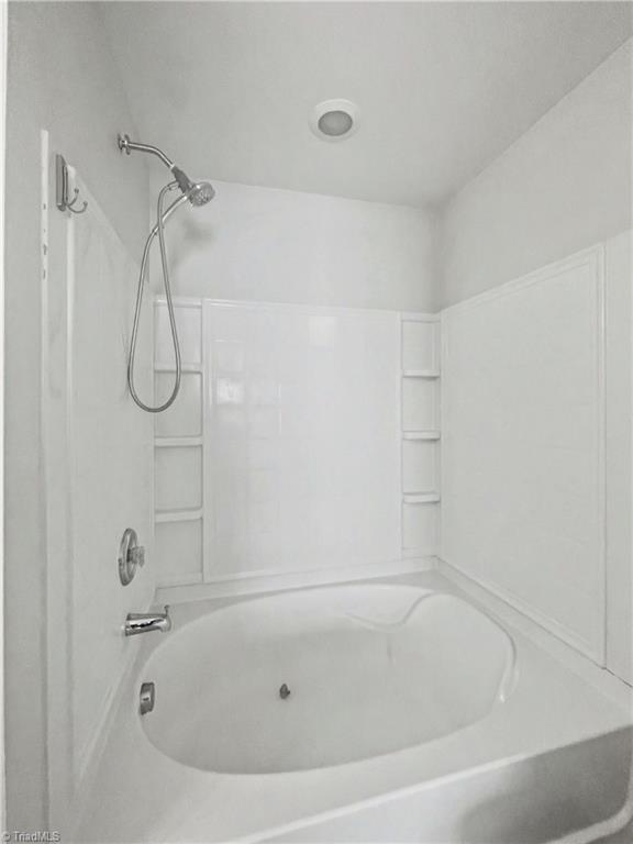 4039 Tarrant Trace Circle High Point, NC 27265 - Photo 8 of 23