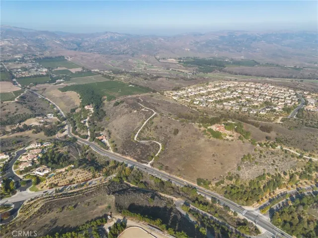 a view of a city from a yard