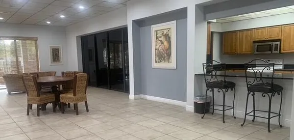 $2,000 | 1256 South Military Trail, Unit 913, Deerfield Beach, FL 33442