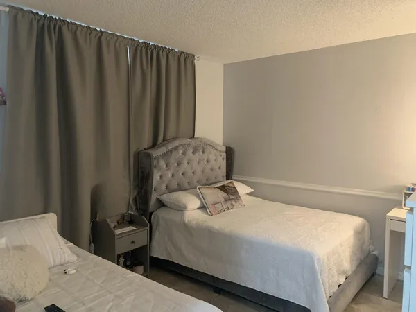 $2,000 | 1256 South Military Trail, Unit 913, Deerfield Beach, FL 33442