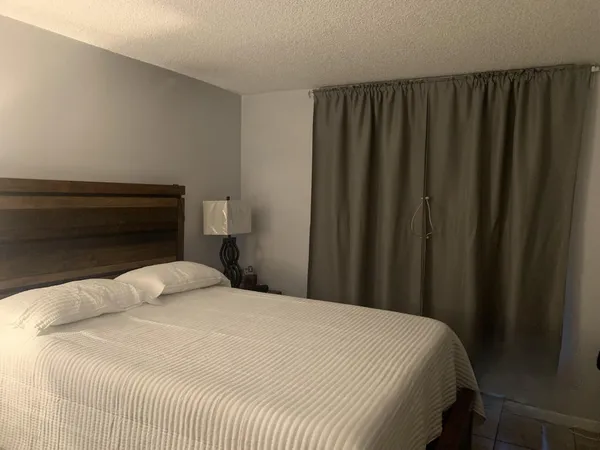 $2,000 | 1256 South Military Trail, Unit 913, Deerfield Beach, FL 33442