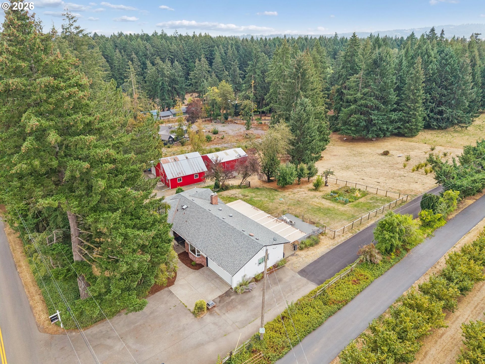 19558 Southwest Lebeau Road Sherwood, OR 97140 - Photo 4 of 40 Gallery Image 4