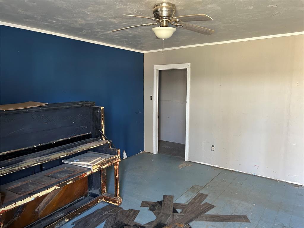 770 Rains County Road 3060 Emory, TX 75440 - Photo 24 of 39 a view of room with chandelier