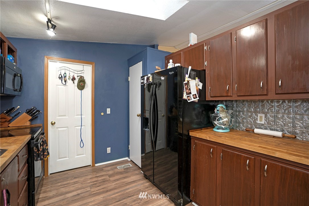 301 East Underline Road Belfair, WA 98528 - Photo 12 of 37 Gallery Image 12