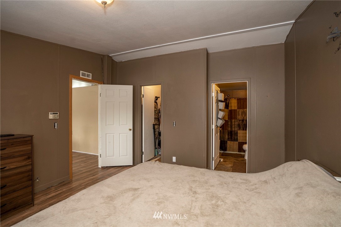301 East Underline Road Belfair, WA 98528 - Photo 22 of 37 Gallery Image 22