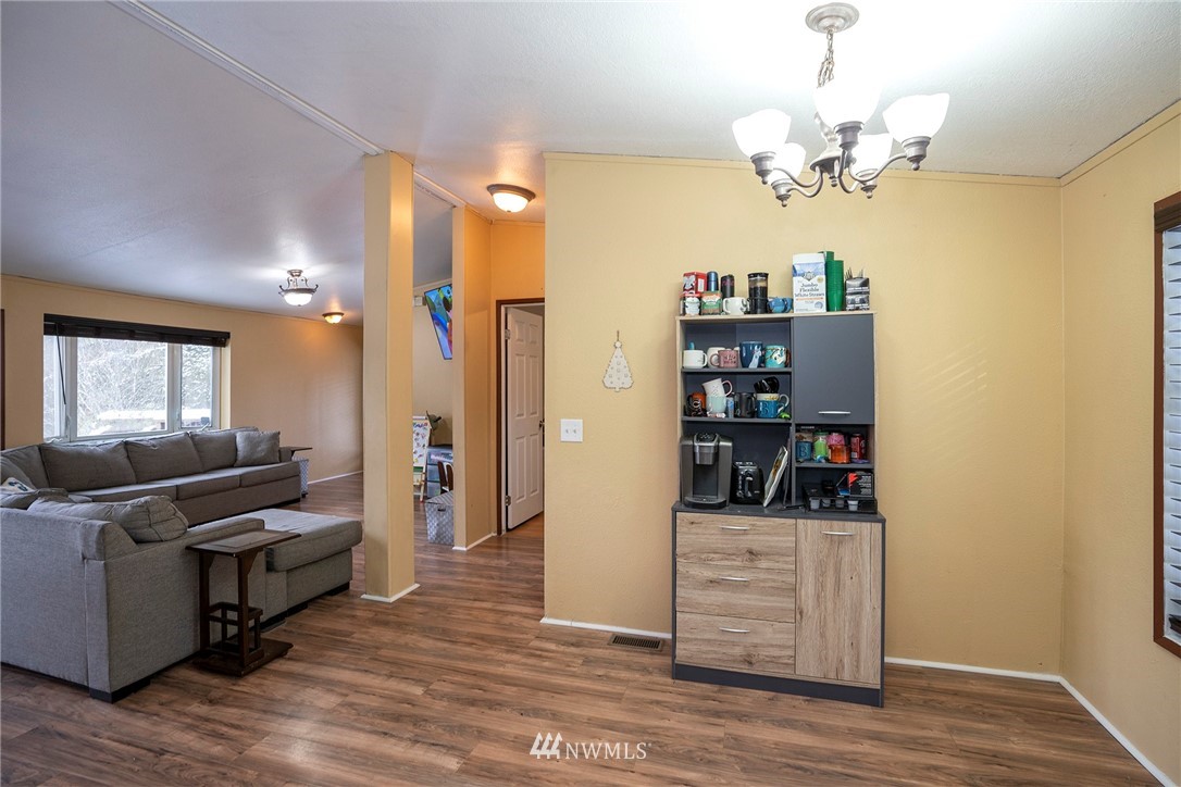 301 East Underline Road Belfair, WA 98528 - Photo 8 of 37 Gallery Image 8