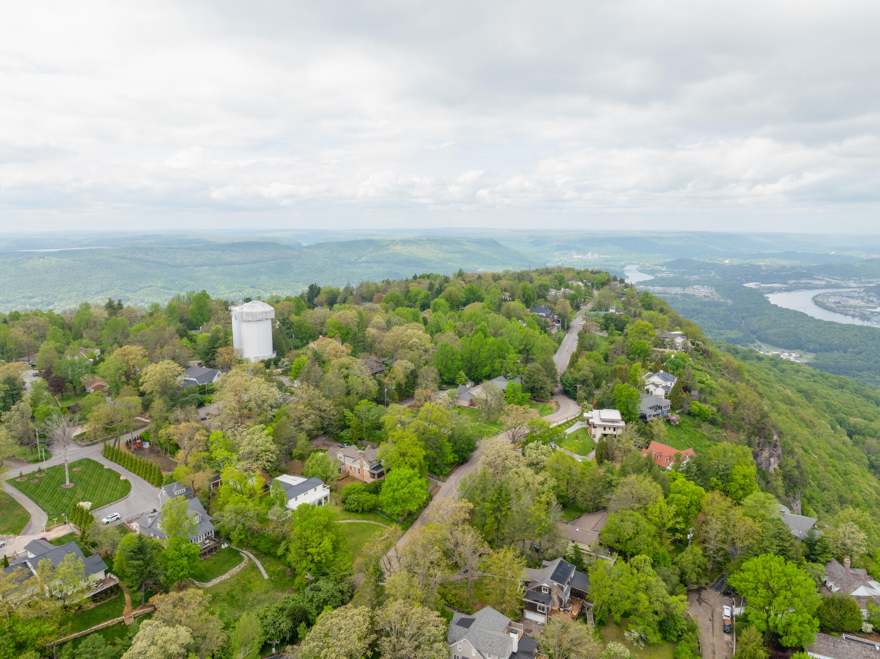 616 East Brow Road Lookout Mountain, TN 37350 - Photo 4 of 76 16 - 616 East Brow Rd - Drone