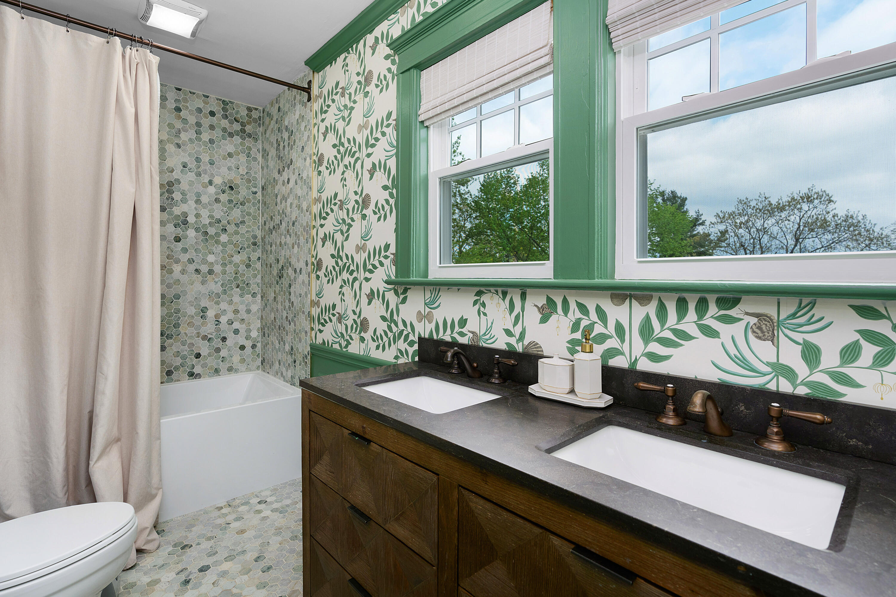 616 East Brow Road Lookout Mountain, TN 37350 - Photo 42 of 76 81 - 616 East Brow Rd - Interiors