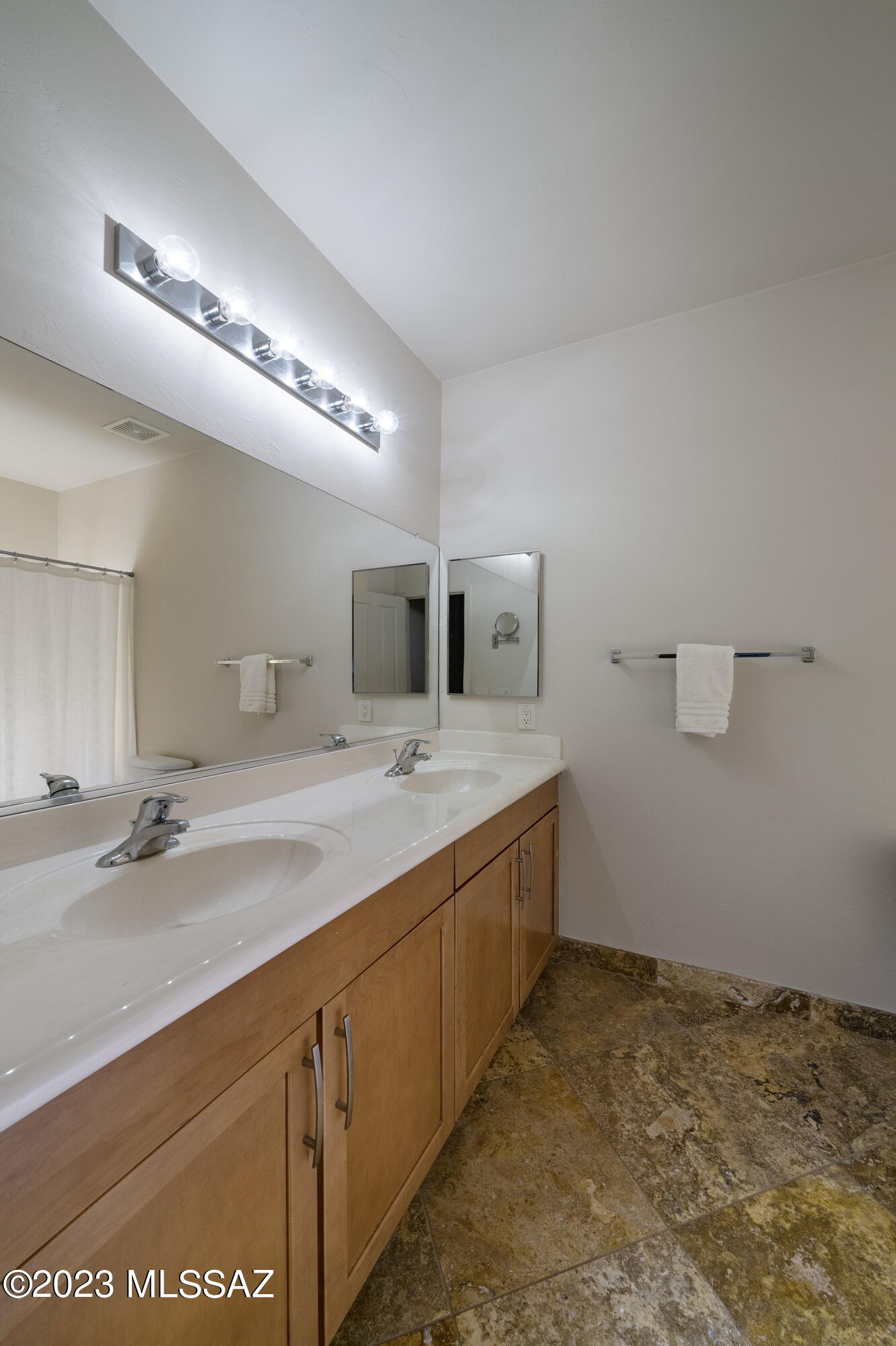 11765 North Sage Brook Road Tucson, AZ 85737 - Photo 17 of 20