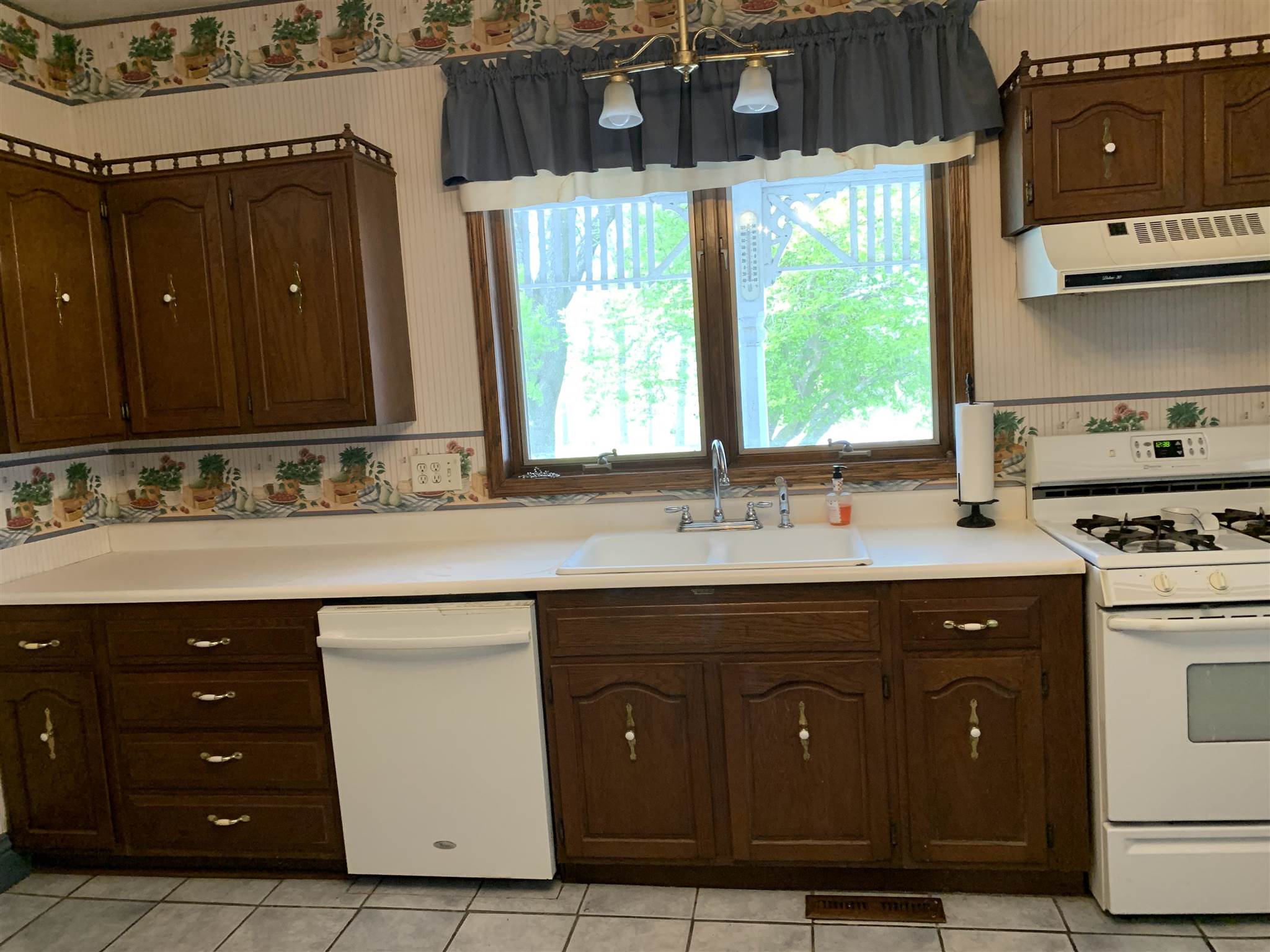 32455 North 7 Hills Road Avon, IL 61415 - Photo 5 of 45