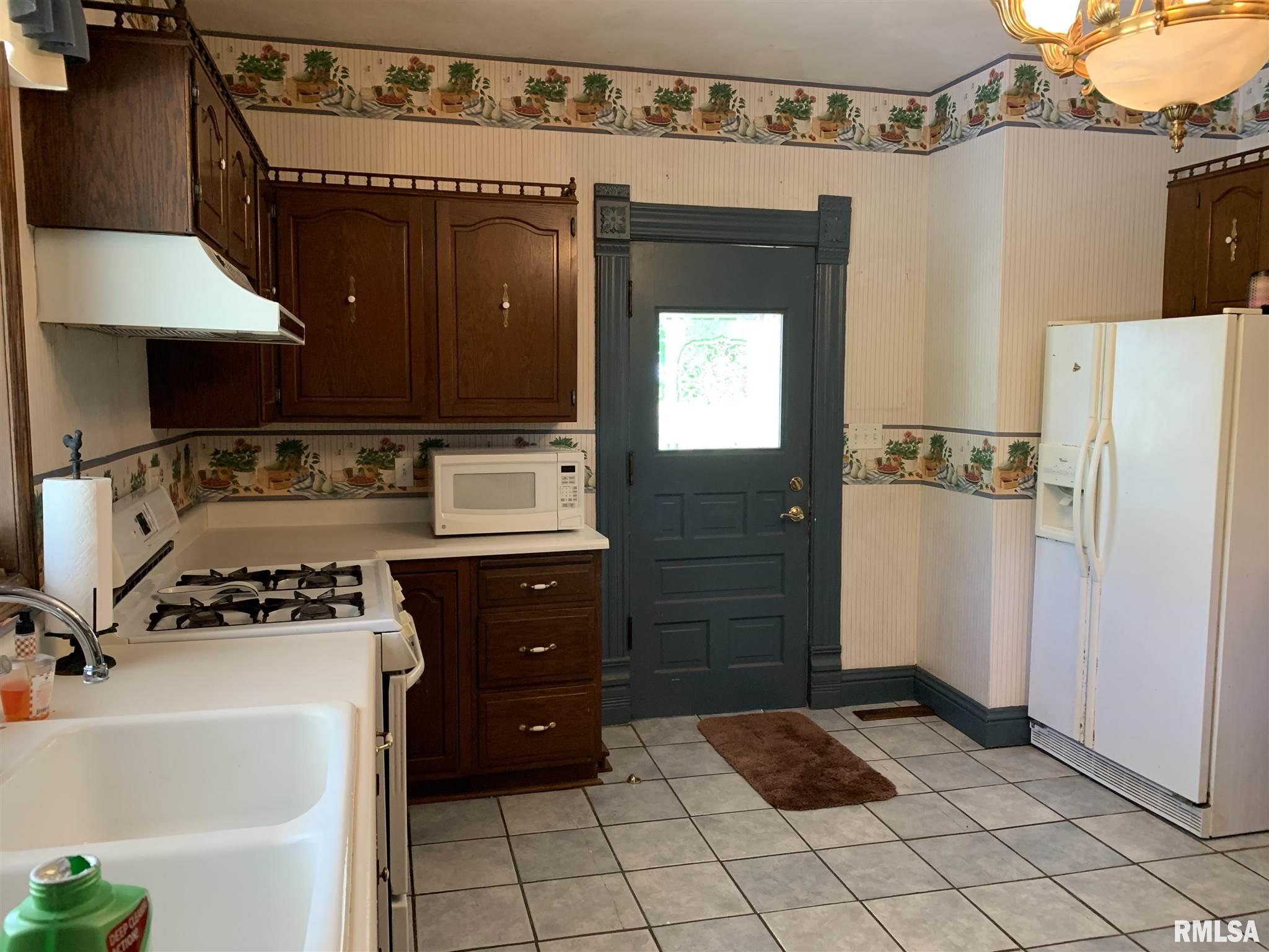32455 North 7 Hills Road Avon, IL 61415 - Photo 6 of 45
