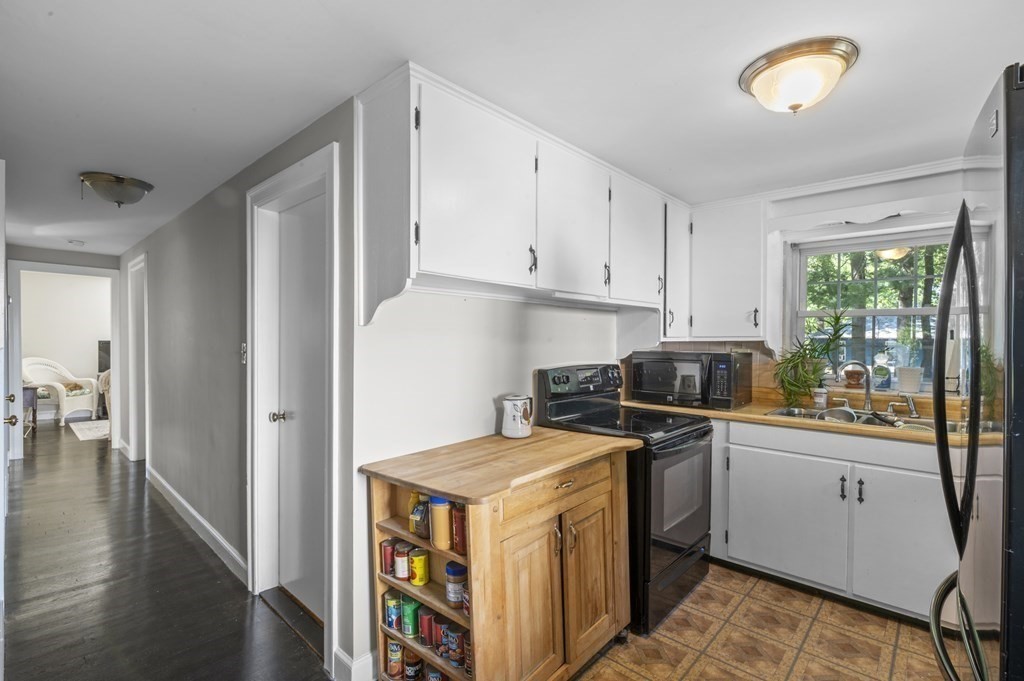 38 Ivan Street Lexington, MA 02420 - Photo 12 of 42