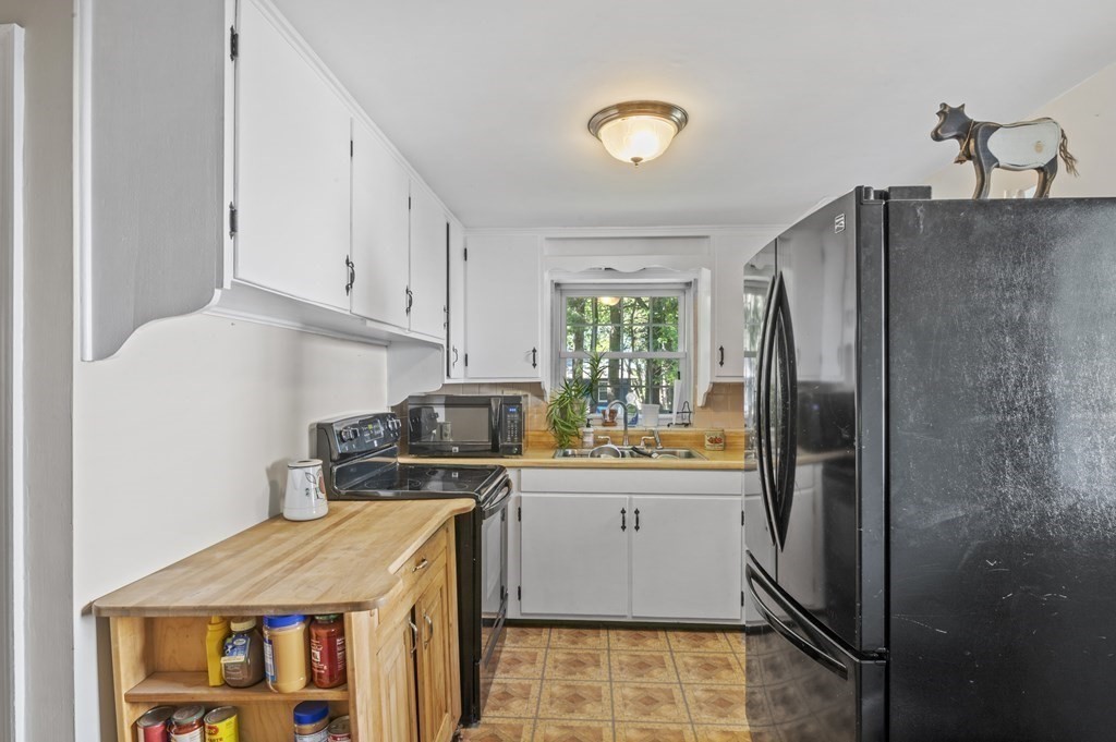 38 Ivan Street Lexington, MA 02420 - Photo 15 of 42