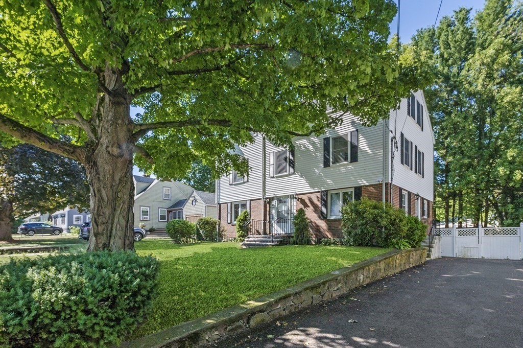 38 Ivan Street Lexington, MA 02420 - Photo 3 of 42