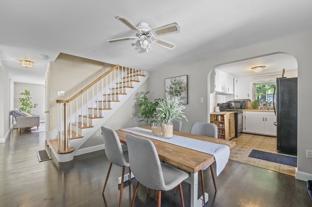 38 Ivan Street Lexington, MA 02420 - Photo 5 of 42