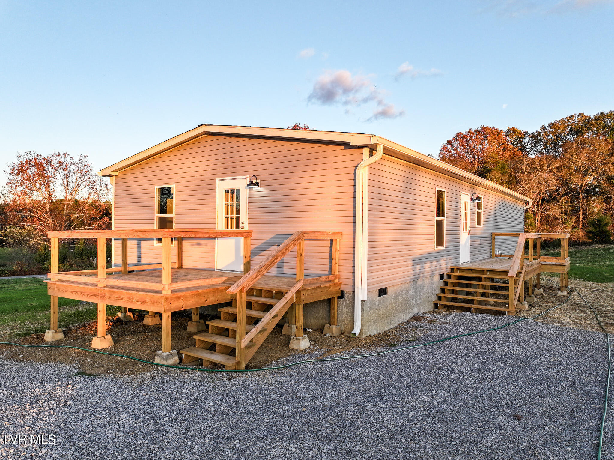 1885 Elmer Hayes Road Mosheim, TN 37818 - Photo 54 of 55 DJI_20241109084618_0007_D