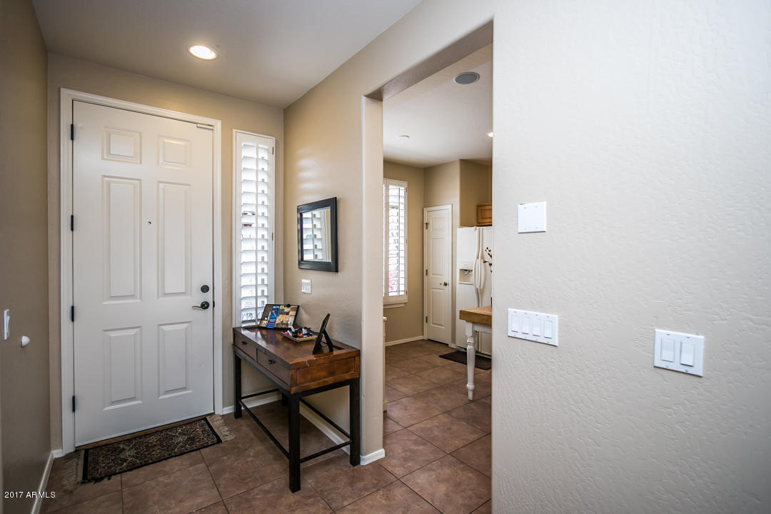 2433 West Florentine Road Phoenix, AZ 85086 - Photo 3 of 35 2433 W Florentine Rd-3