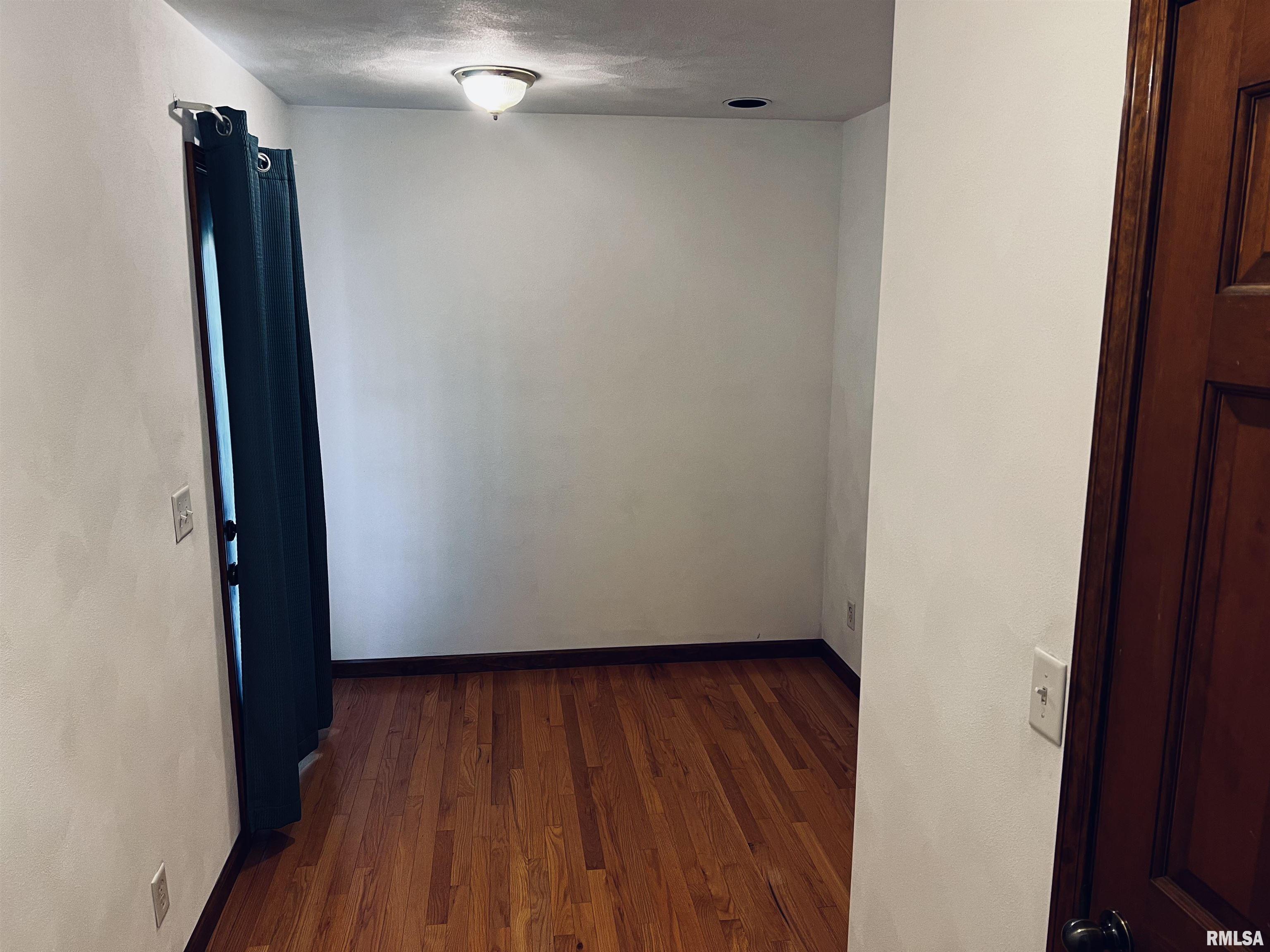 12346 Townline Road Pekin, IL 61554 - Photo 11 of 18